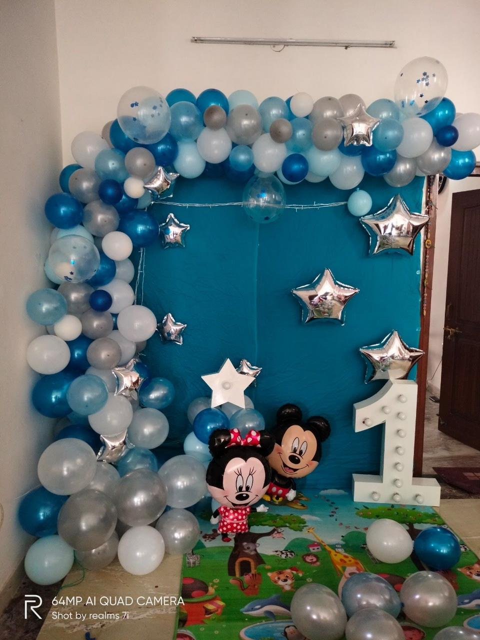 birthday decoration with currten