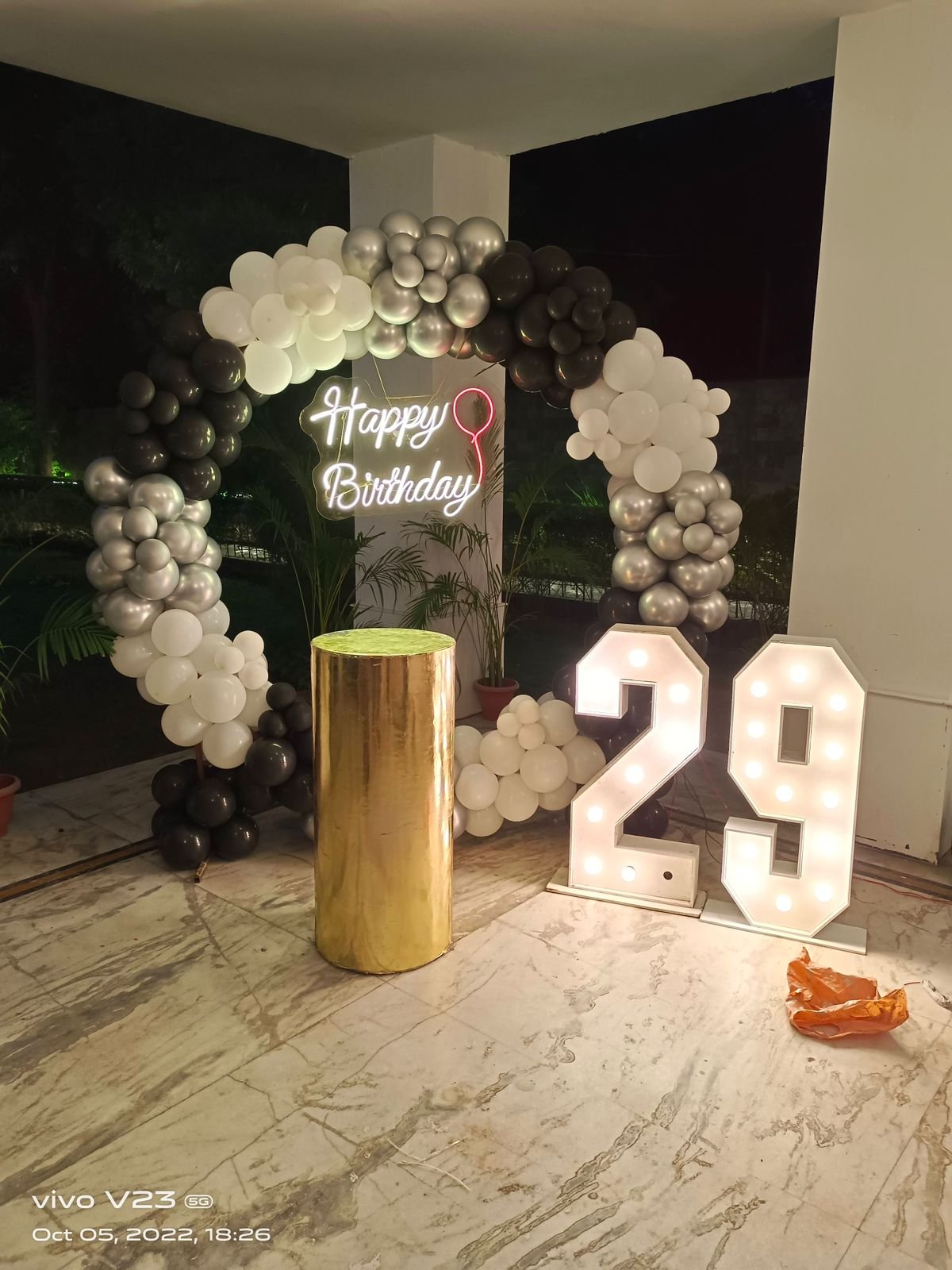birthday decoration with ring neone - Image 4